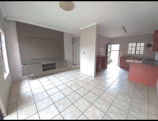 2 BEDROOM TOWNHOUSE FOR SALE IN KOOKRUS